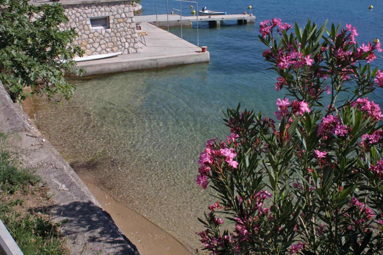 Apartments And Rooms By The Sea Supetarska Draga - Gornja, Rab - 11579 Kültér fotó