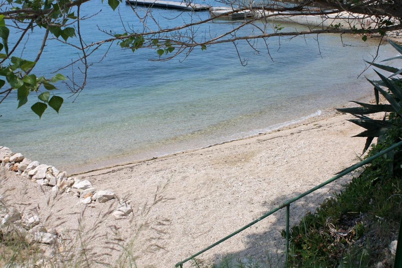 Apartments And Rooms By The Sea Supetarska Draga - Gornja, Rab - 11579 Kültér fotó